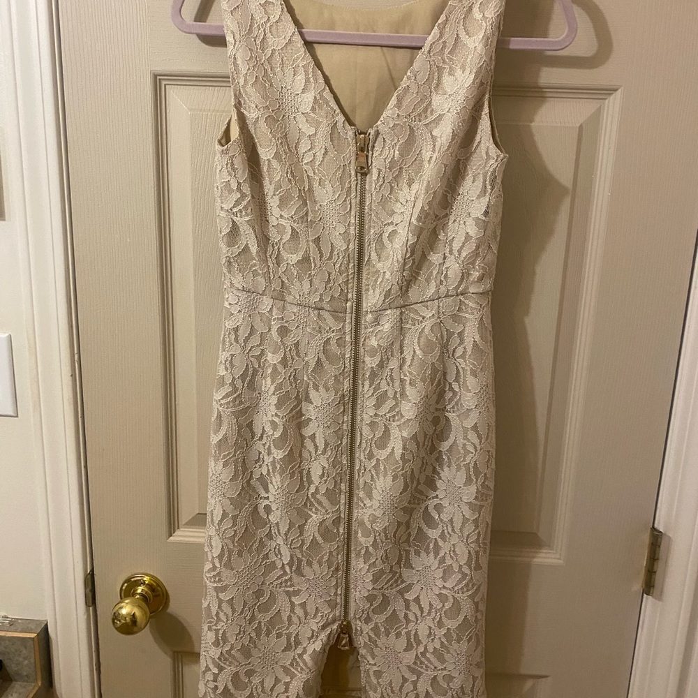 Stunning Le Chateau cream dress xs - Picture 2 of 5